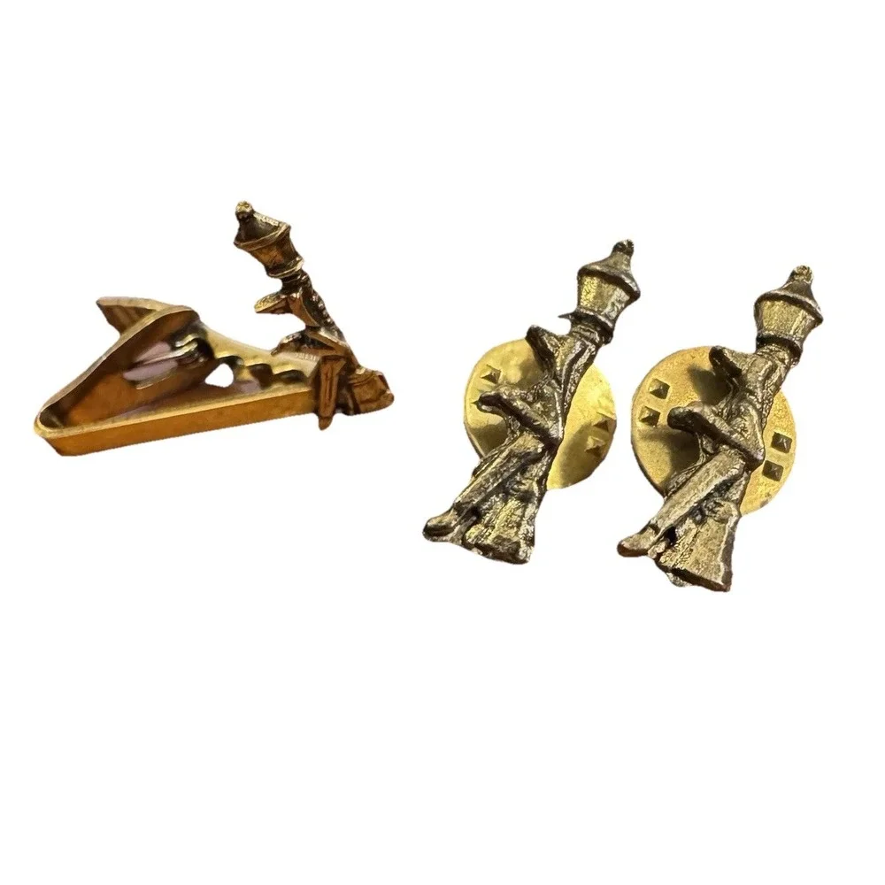 Vintage Lamp Post Cufflinks & Tie Clip Set – Brass – Novelty Menswear